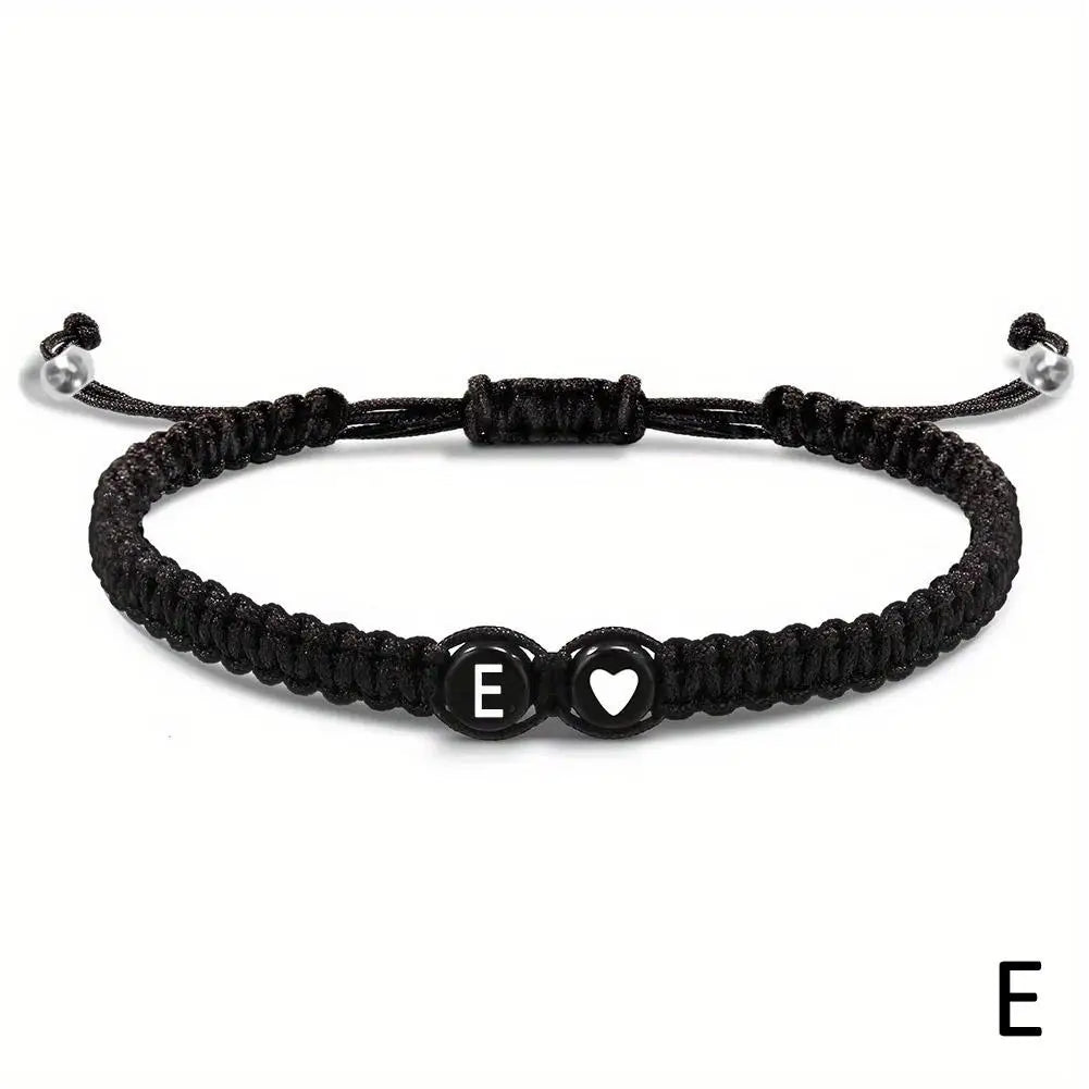 Handgemachtes Armband mit Buchstaben A–Z – Verstellbares Herzarmband für Damen & Herren, Freundschafts- und Namensschmuck, ideales Geschenk